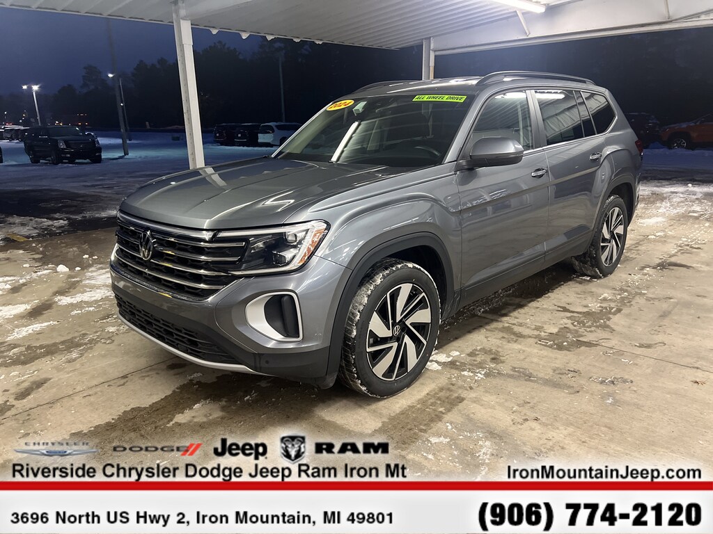 Used 2024 Volkswagen Atlas 2.0T SE with Technology 2.0T SE w/Technology 4MOTION