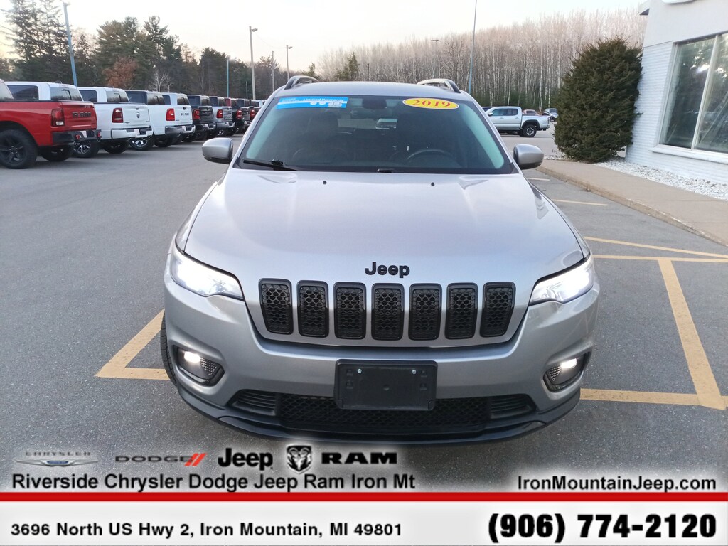 Used 2019 Jeep Cherokee Altitude Altitude 4x4