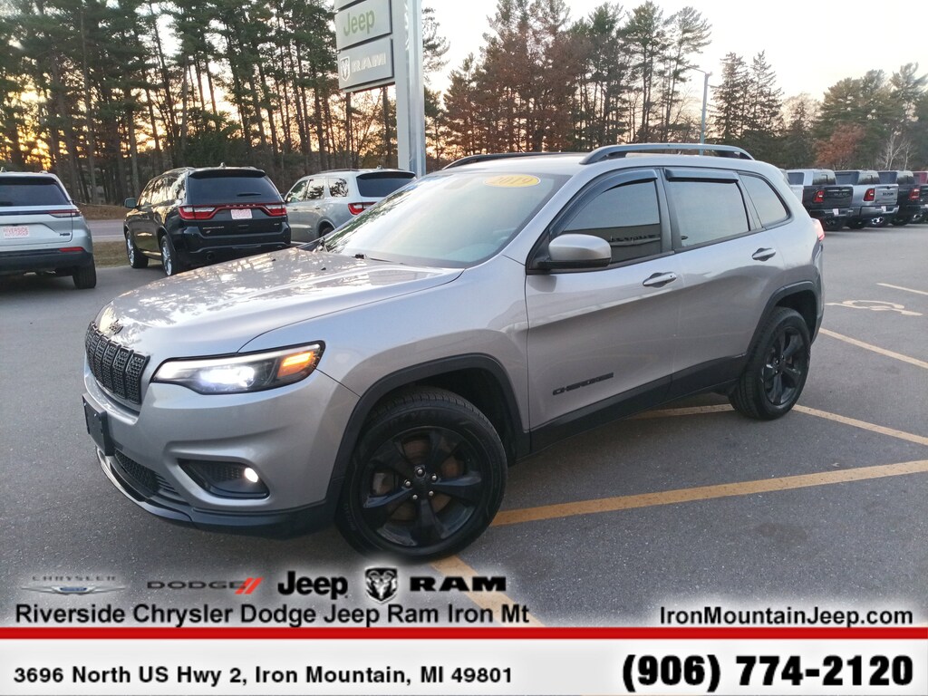 Used 2019 Jeep Cherokee Altitude Altitude 4x4