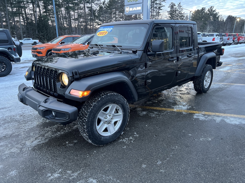 Used 2023 Jeep Gladiator Sport S Sport S 4x4