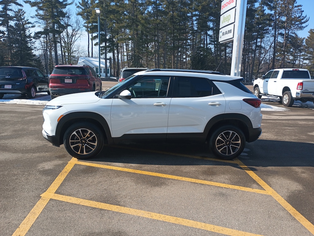 Used 2025 Chevrolet Trailblazer LT AWD LT