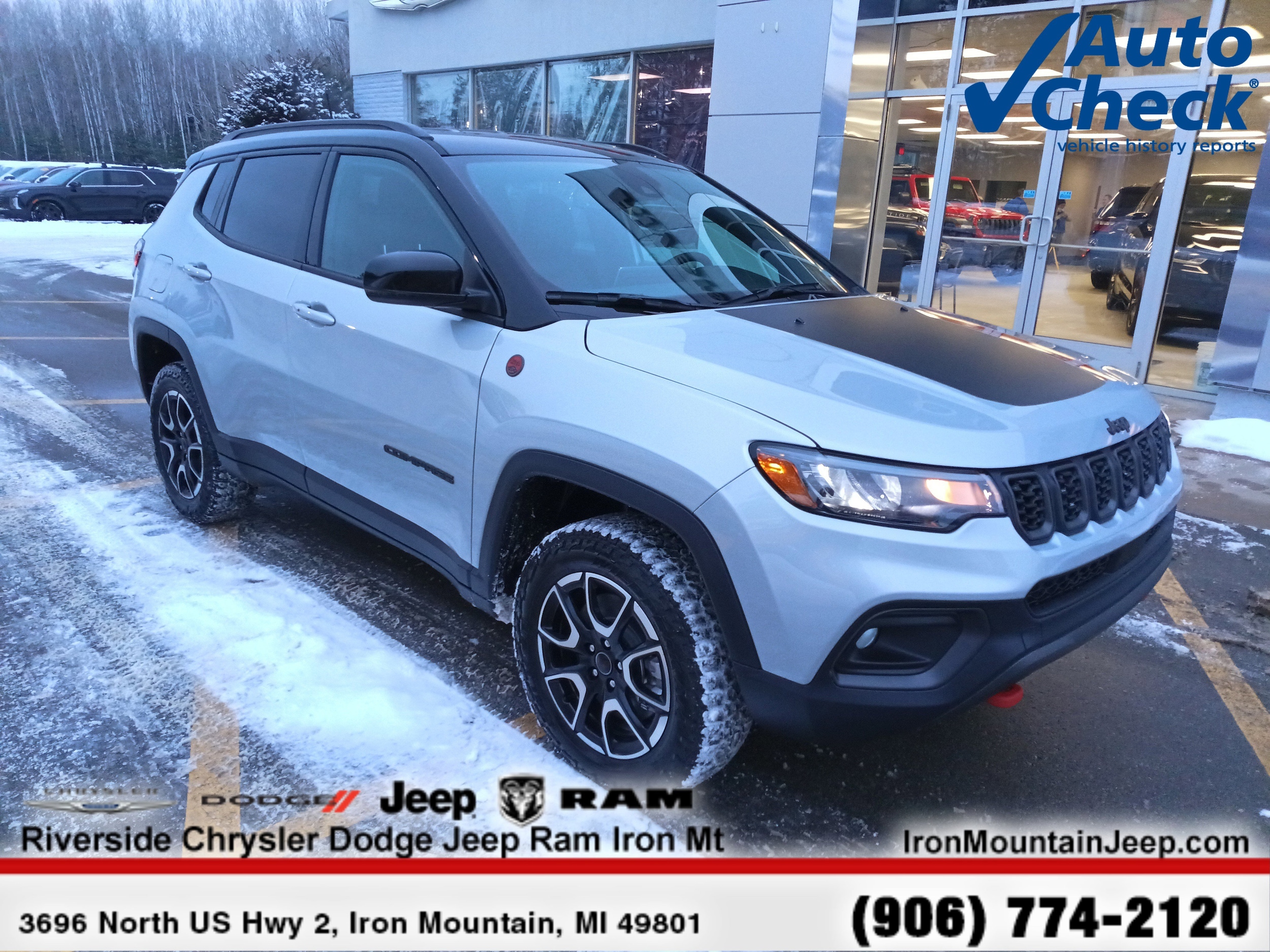 2026 Jeep Compass Trailhawk's photo