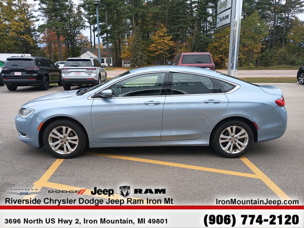 Used 2015 Chrysler 200 Limited Sedan