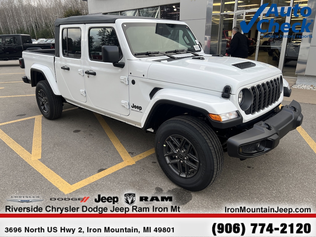 New 2026 Jeep Gladiator Sport S Pickup