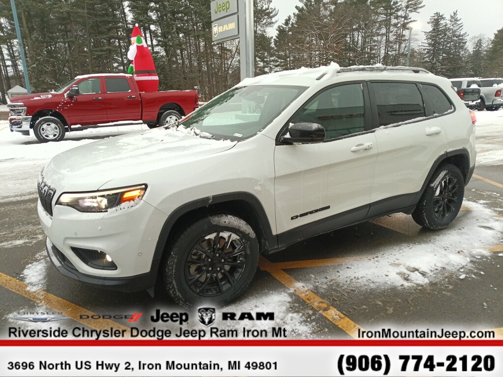 Used 2023 Jeep Cherokee Altitude Lux Altitude Lux 4x4