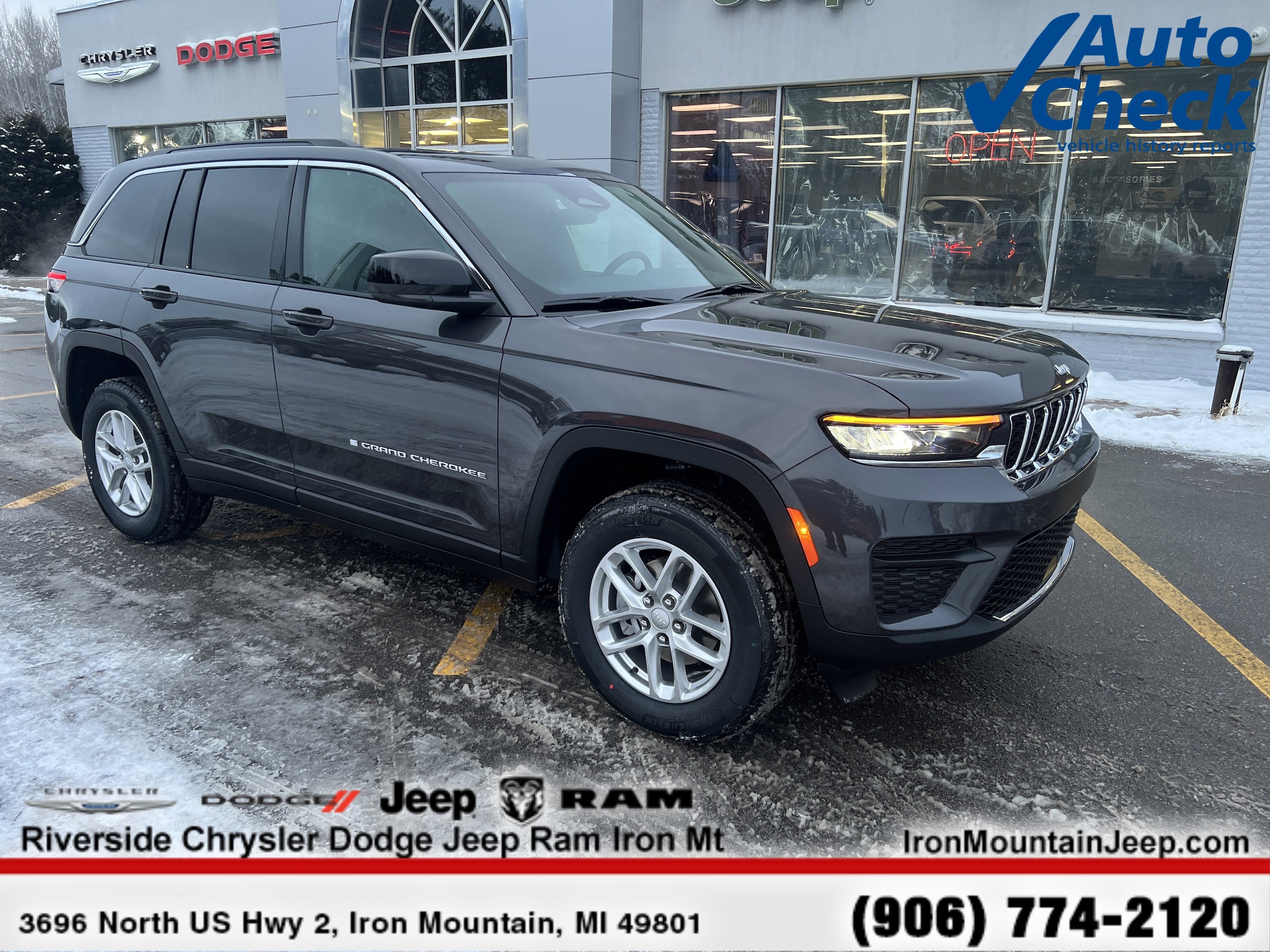 2025 Jeep Grand Cherokee Laredo's photo