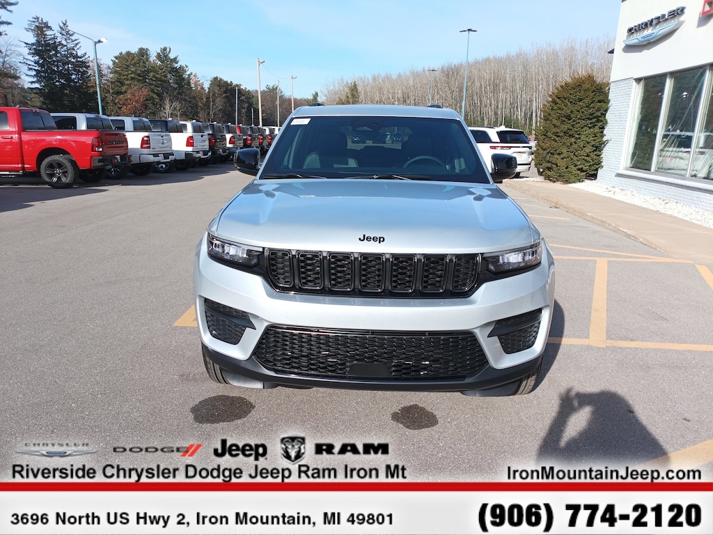 New 2025 Jeep Grand Cherokee Altitude X Sport Utility