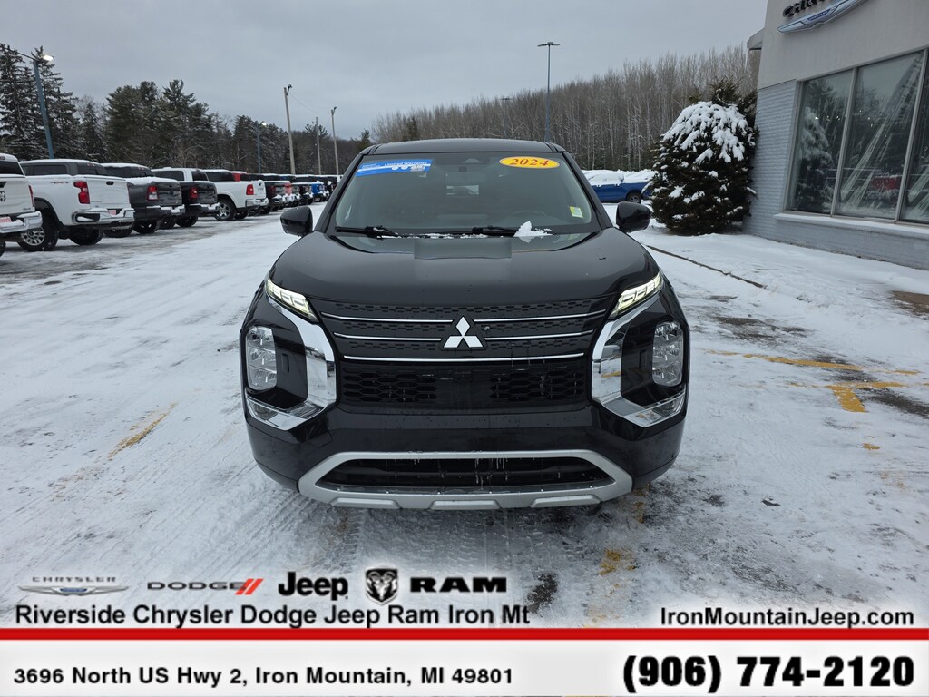 Certified 2024 Mitsubishi Outlander SE Black Edition with Pano Roof SE Black Edition w/Pano Roof S-AWC