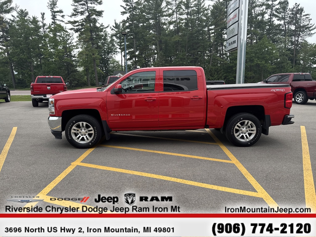 Used 2017 Chevrolet Silverado 1500 LT 4WD Crew Cab 143.5 LT w/1LT