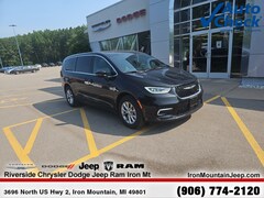 2025 Chrysler Pacifica Select Passenger Van