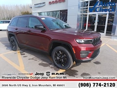 New 2025 Jeep Grand Cherokee Altitude X Sport Utility 16602 near Escanaba, MI