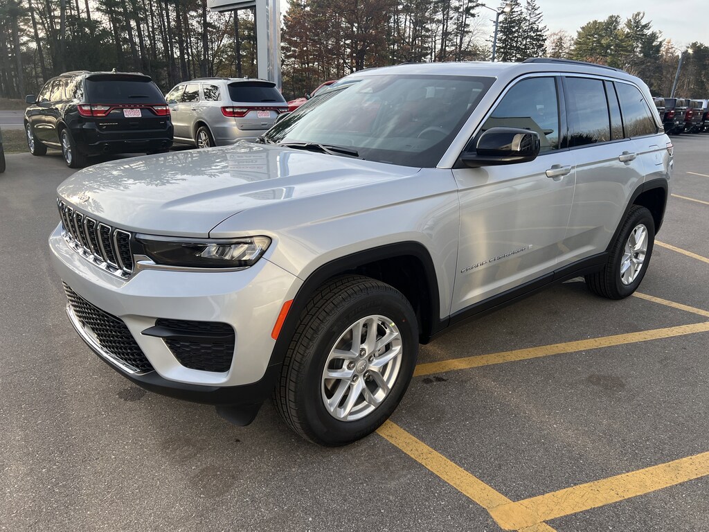 New 2025 Jeep Grand Cherokee Laredo X Sport Utility