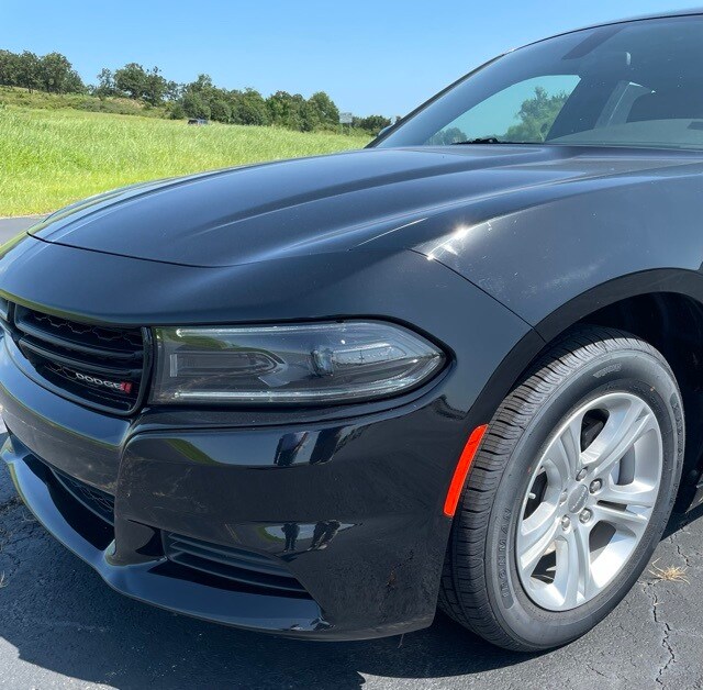 2023 Dodge Charger SXT photo 2