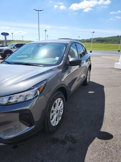 2025 Ford Escape Active photo 3