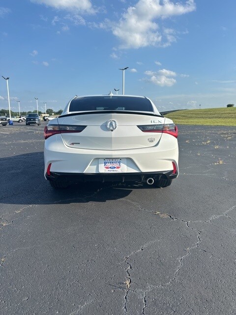 2022 Acura ILX Premium Technology A-Spec photo 4