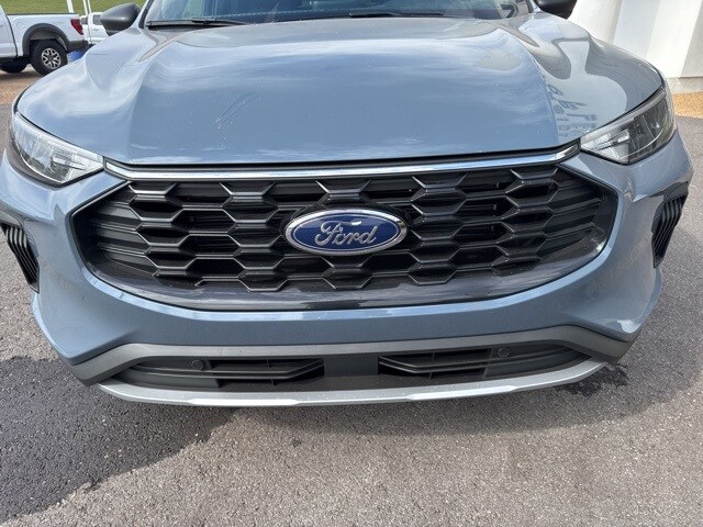 2026 Ford Escape ST-Line photo 3
