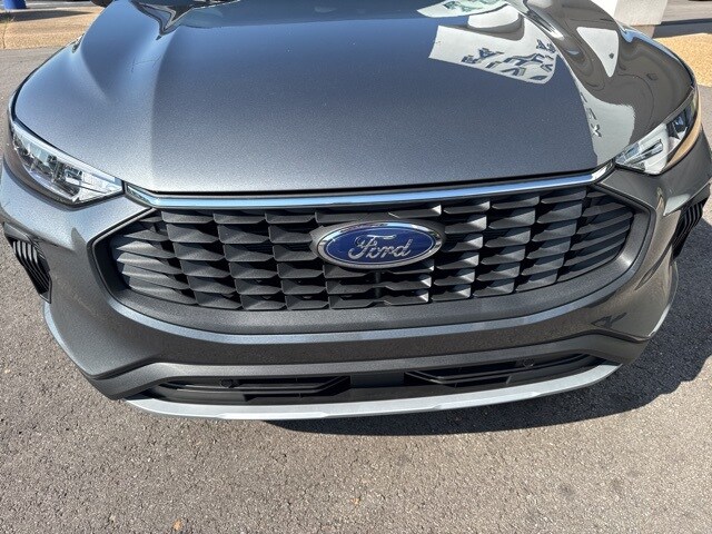 2025 Ford Escape Active photo 3