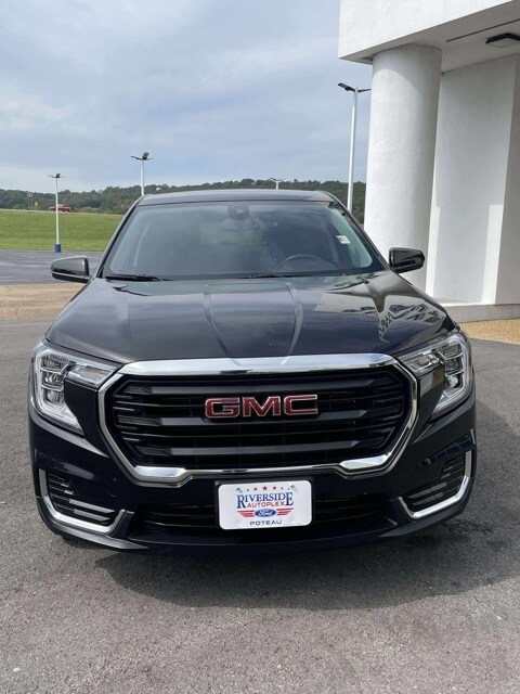 2024 Gmc Terrain SLE photo 4