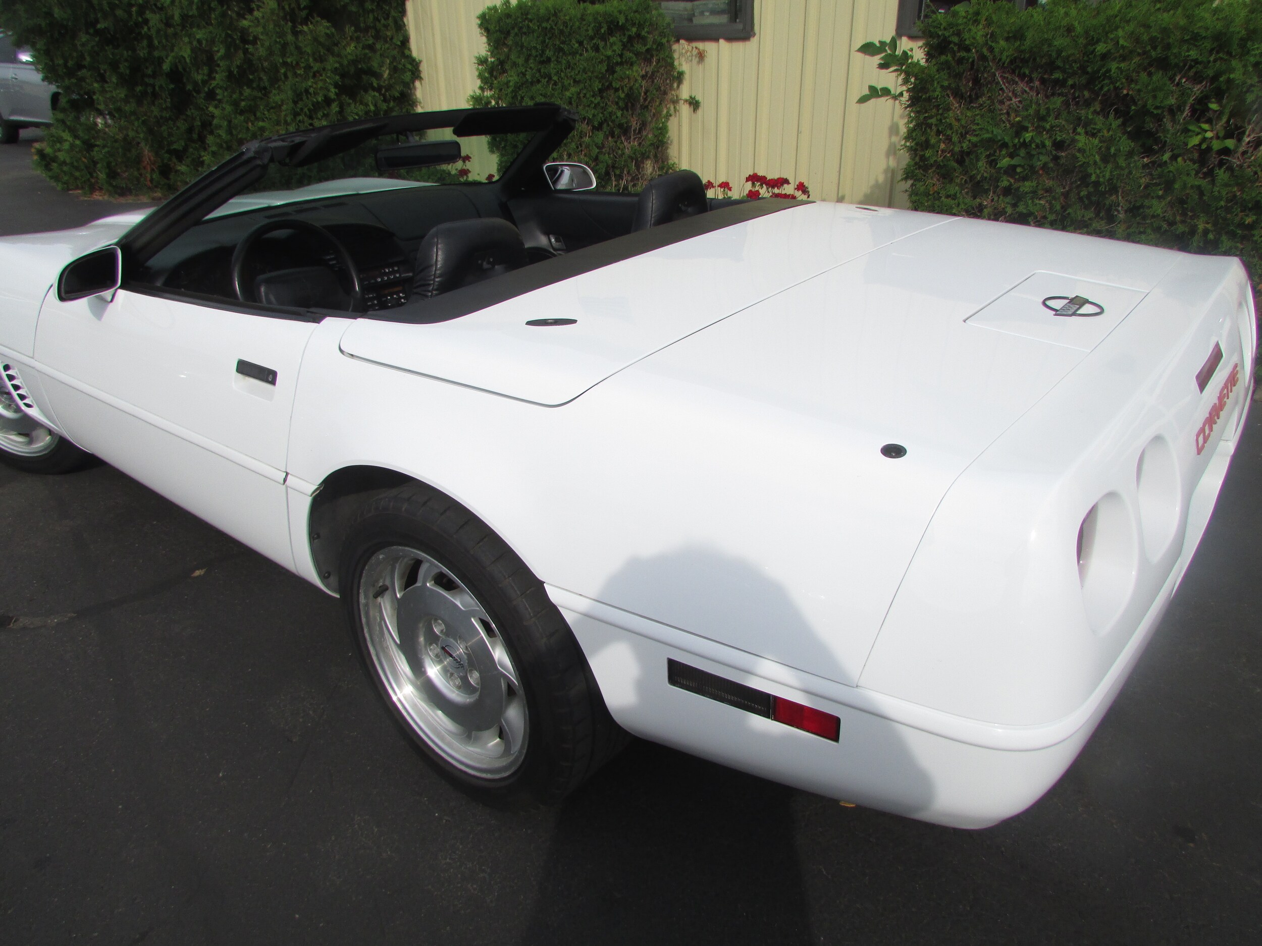 1995 Chevrolet Corvette Base photo 3