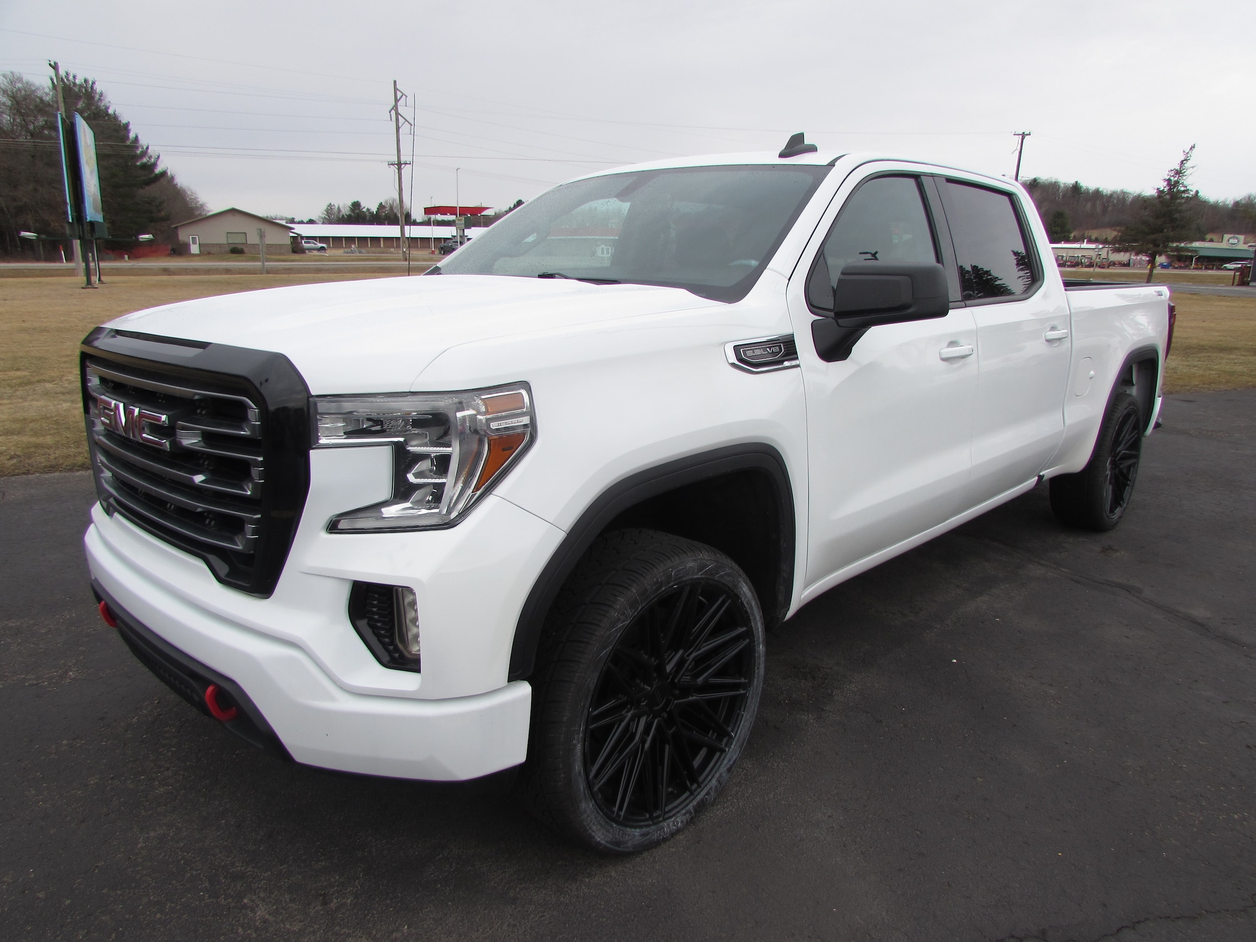 2021 GMC Sierra Elevation 4WD Crew Cab Short Box's photo