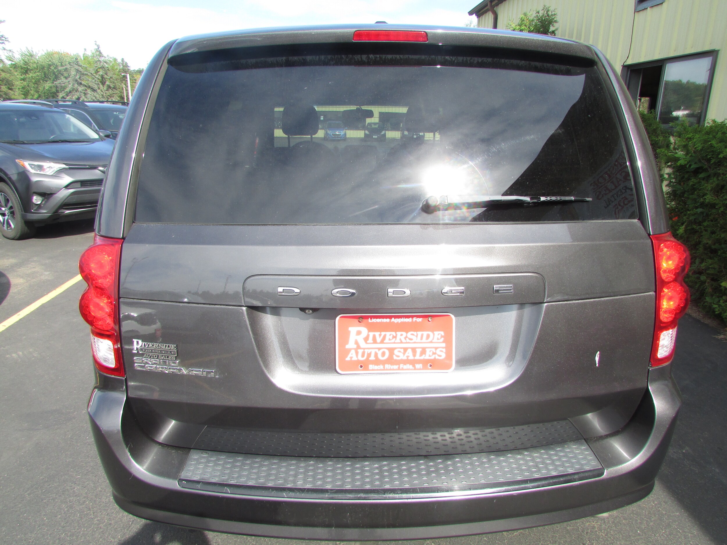 2015 Dodge Grand Caravan SXT Plus photo 4