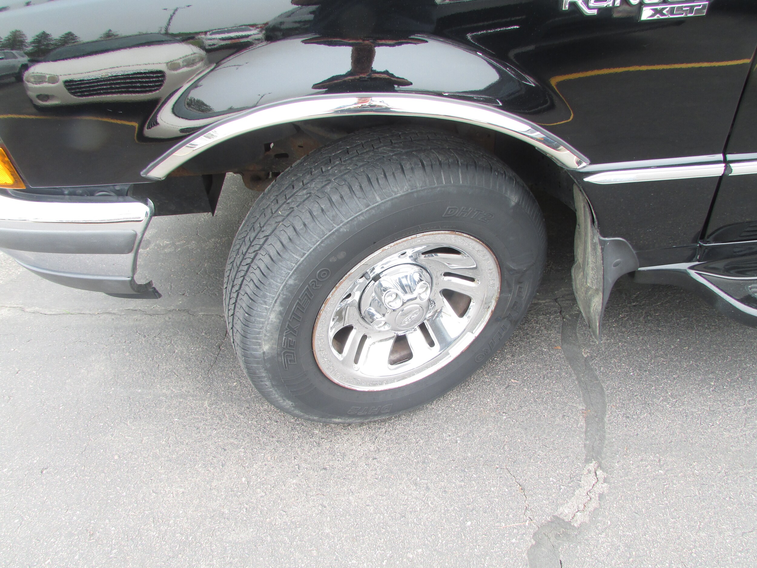 1998 Ford Ranger XL photo 2