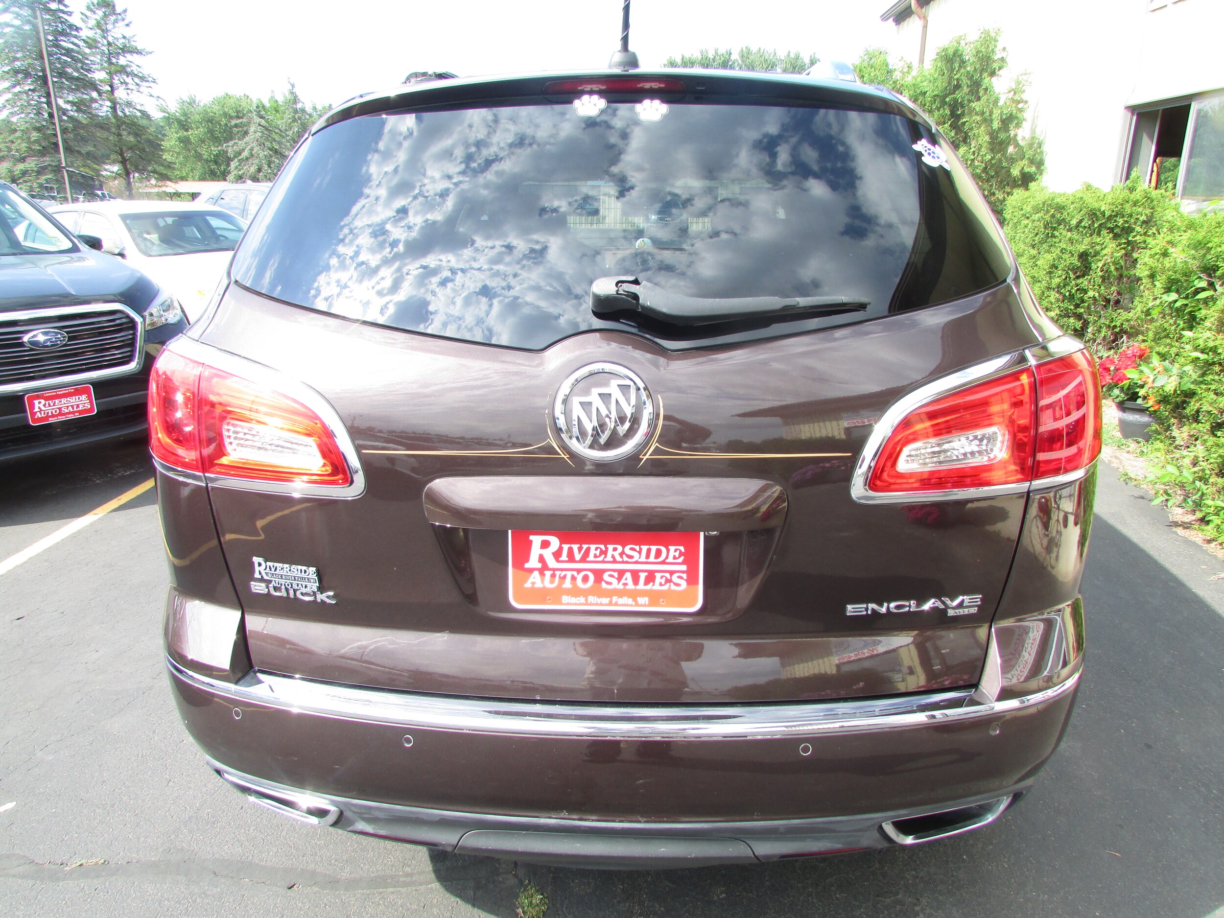 2017 Buick Enclave Leather photo 3