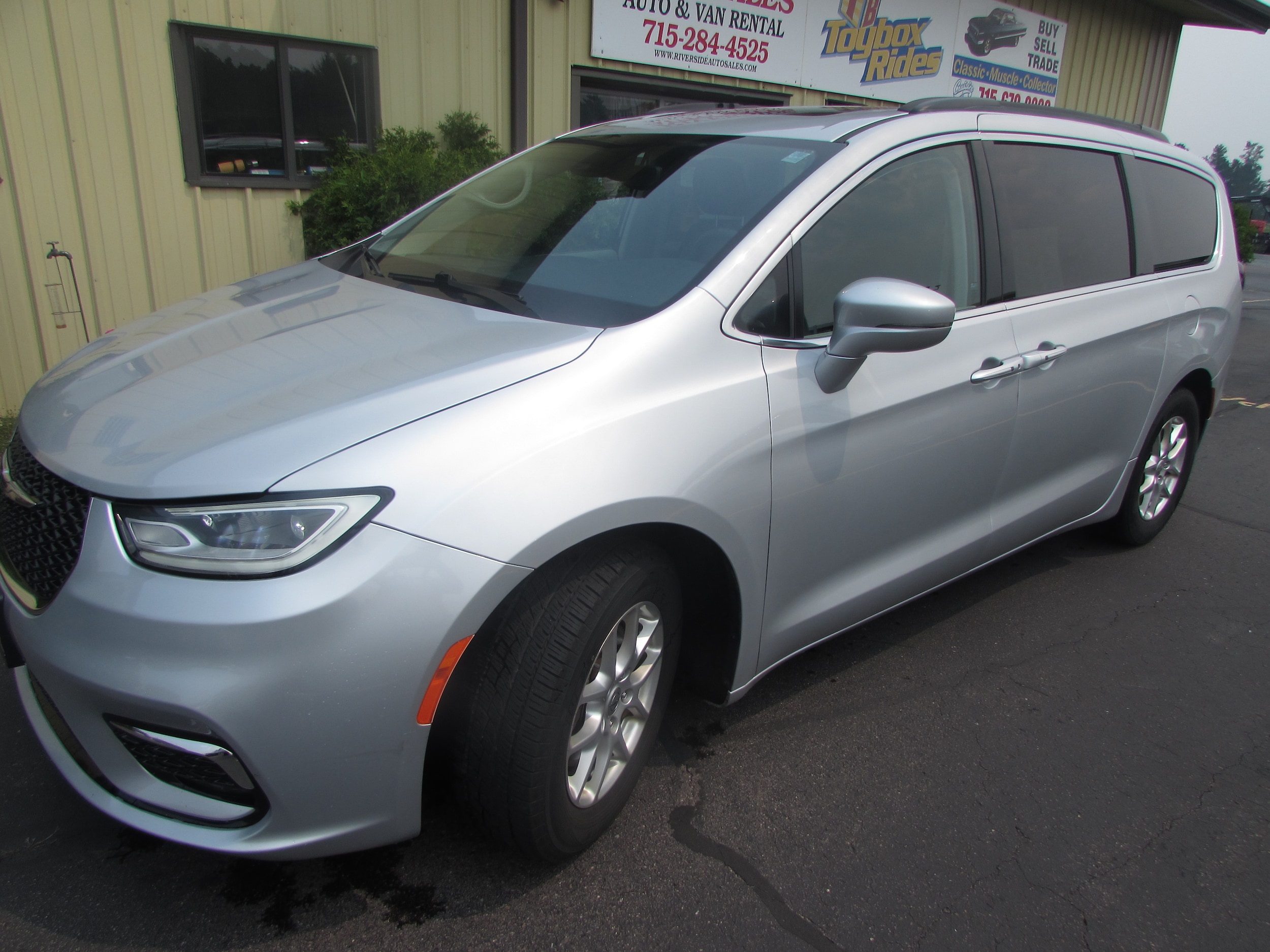 2022 Chrysler Pacifica Touring L