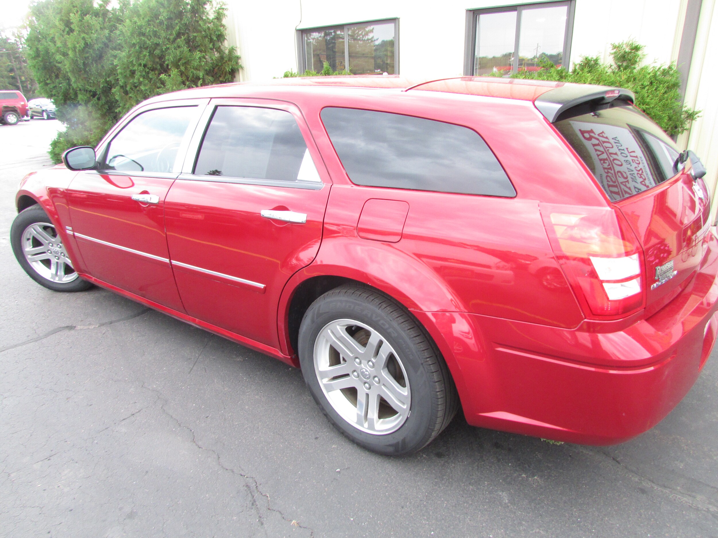 2005 Dodge Magnum RT photo 3