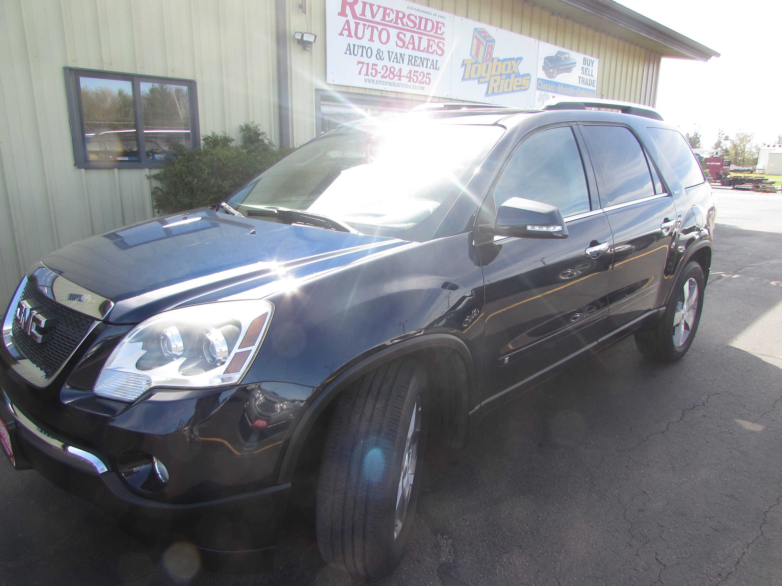 2009 GMC Acadia AWD SLT-2's photo