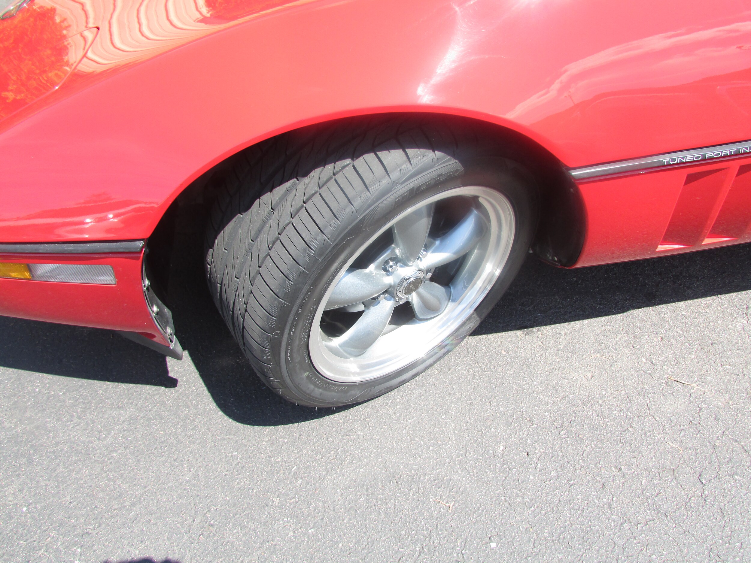 1990 Chevrolet Corvette Convertible photo 2