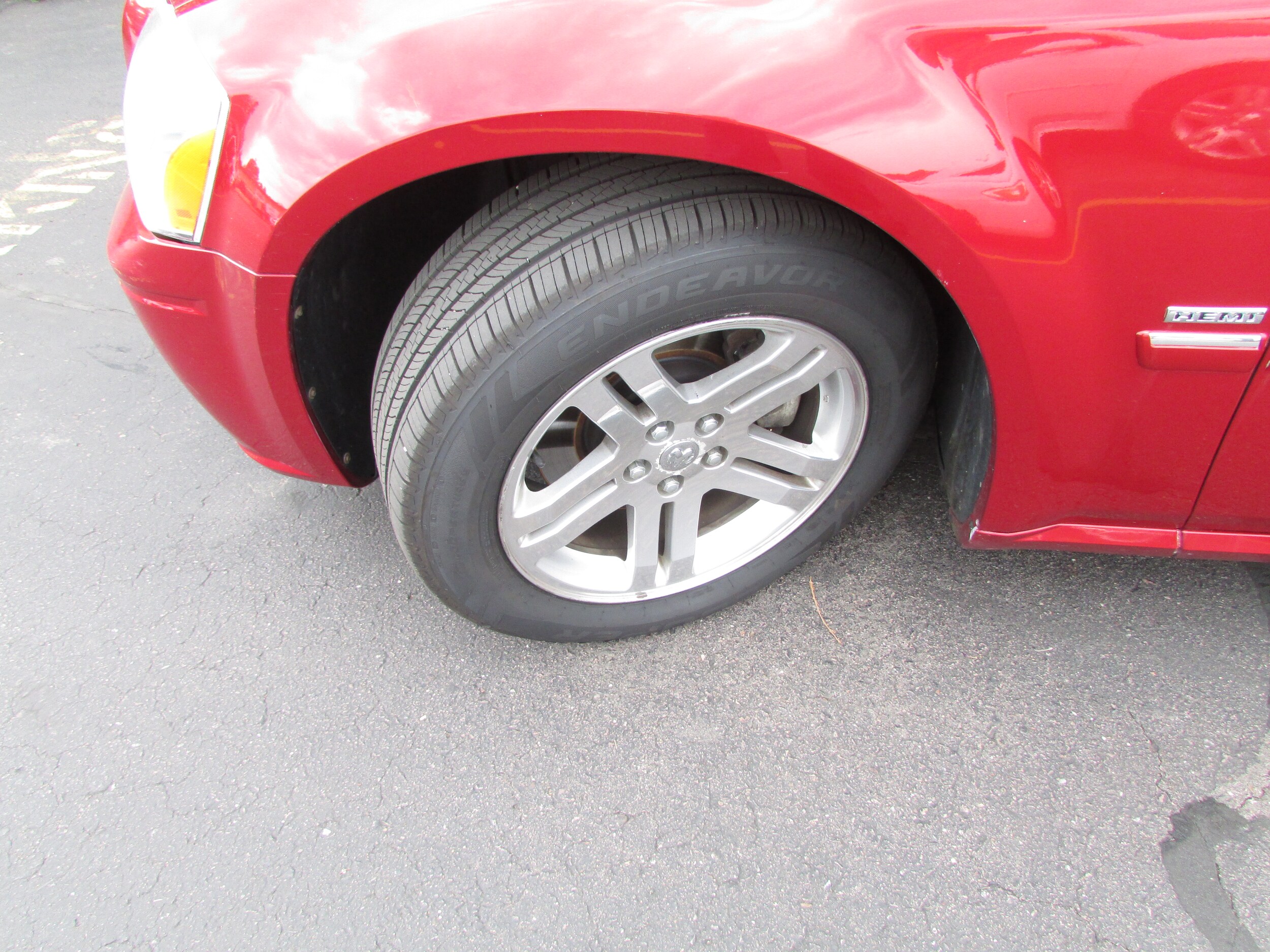 2005 Dodge Magnum RT photo 2