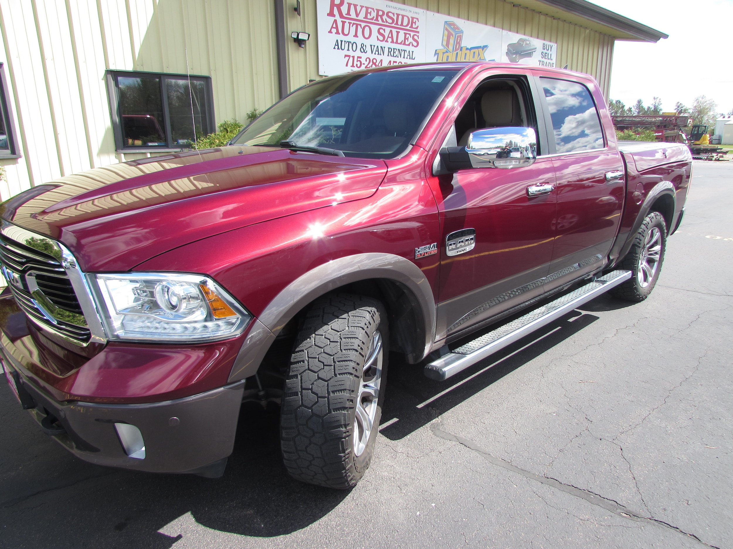 2018 RAM 1500 Laramie Longhorn 4x4 Crew Cab 5'7's photo