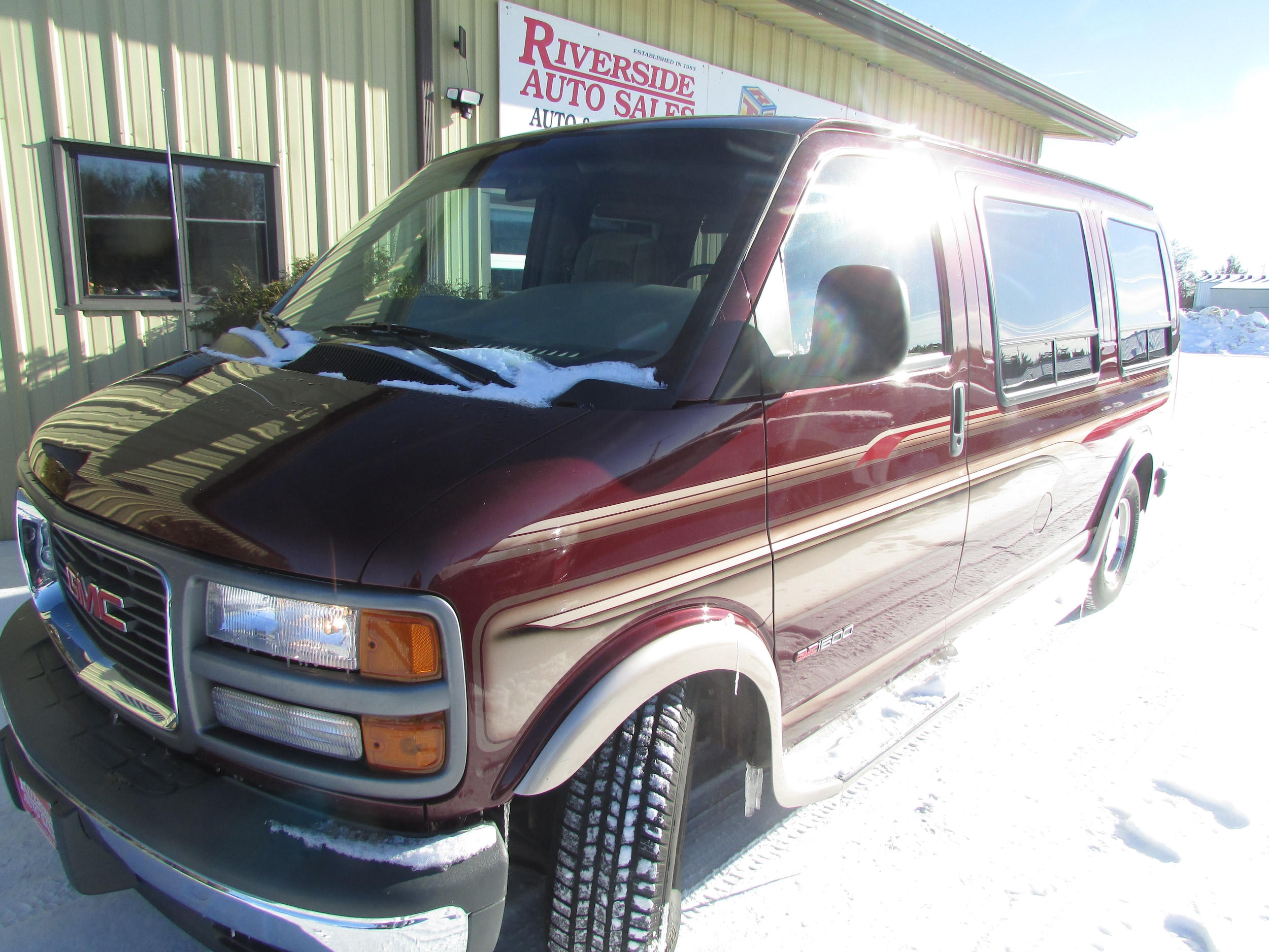 1999 GMC Savana Base's photo