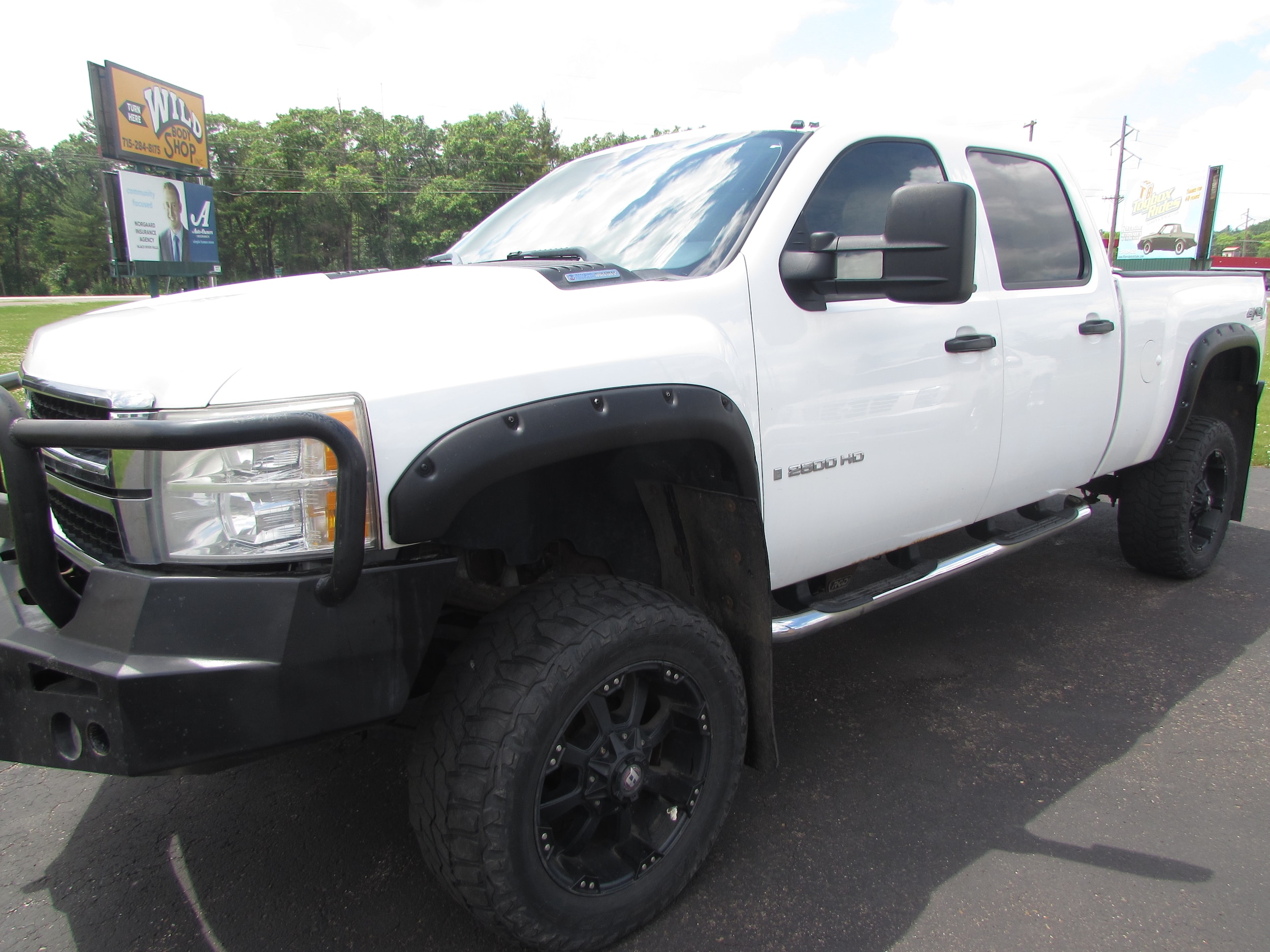 2008 Chevrolet Silverado HD's photo
