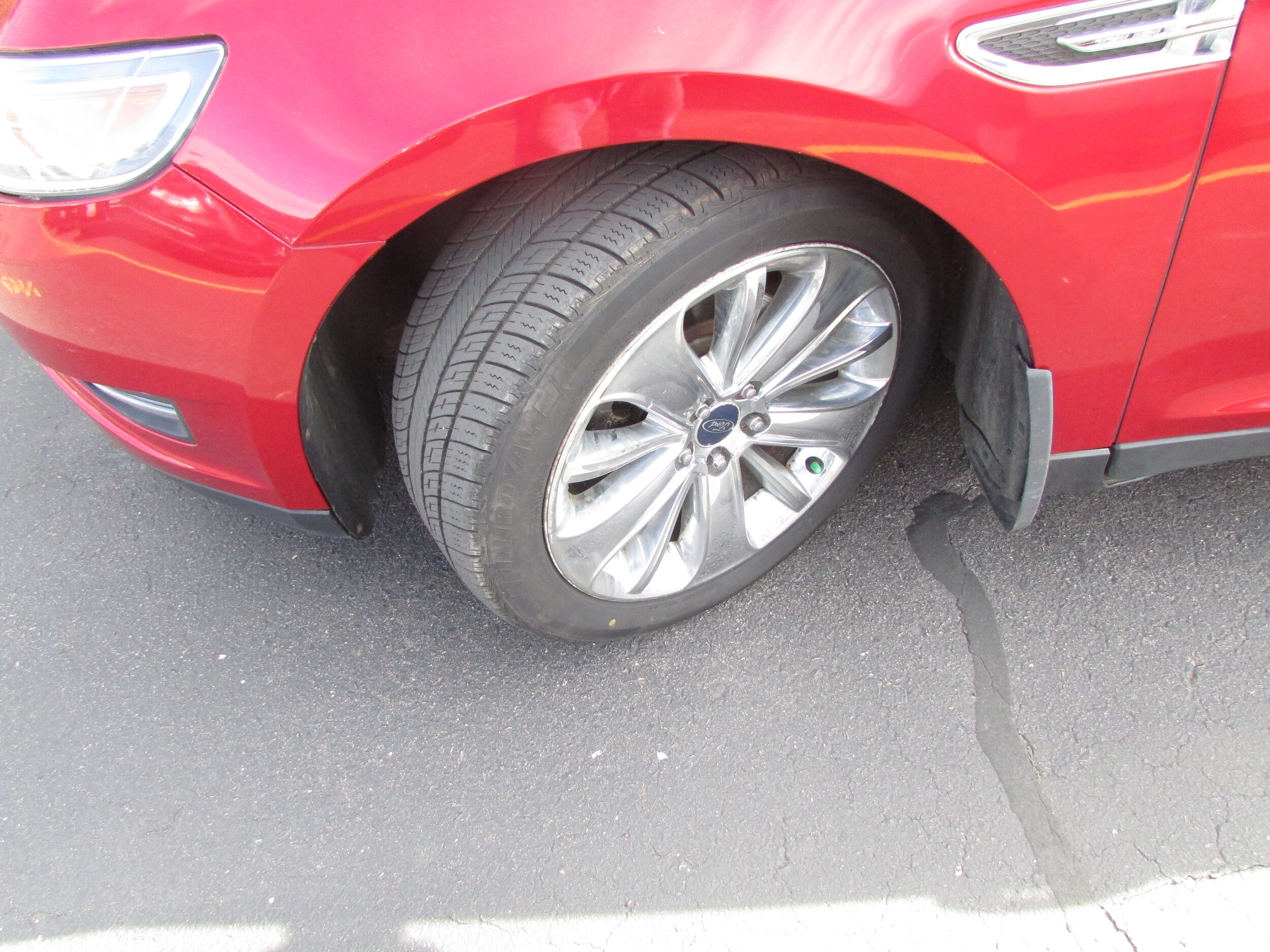 2012 Ford Taurus Limited photo 2