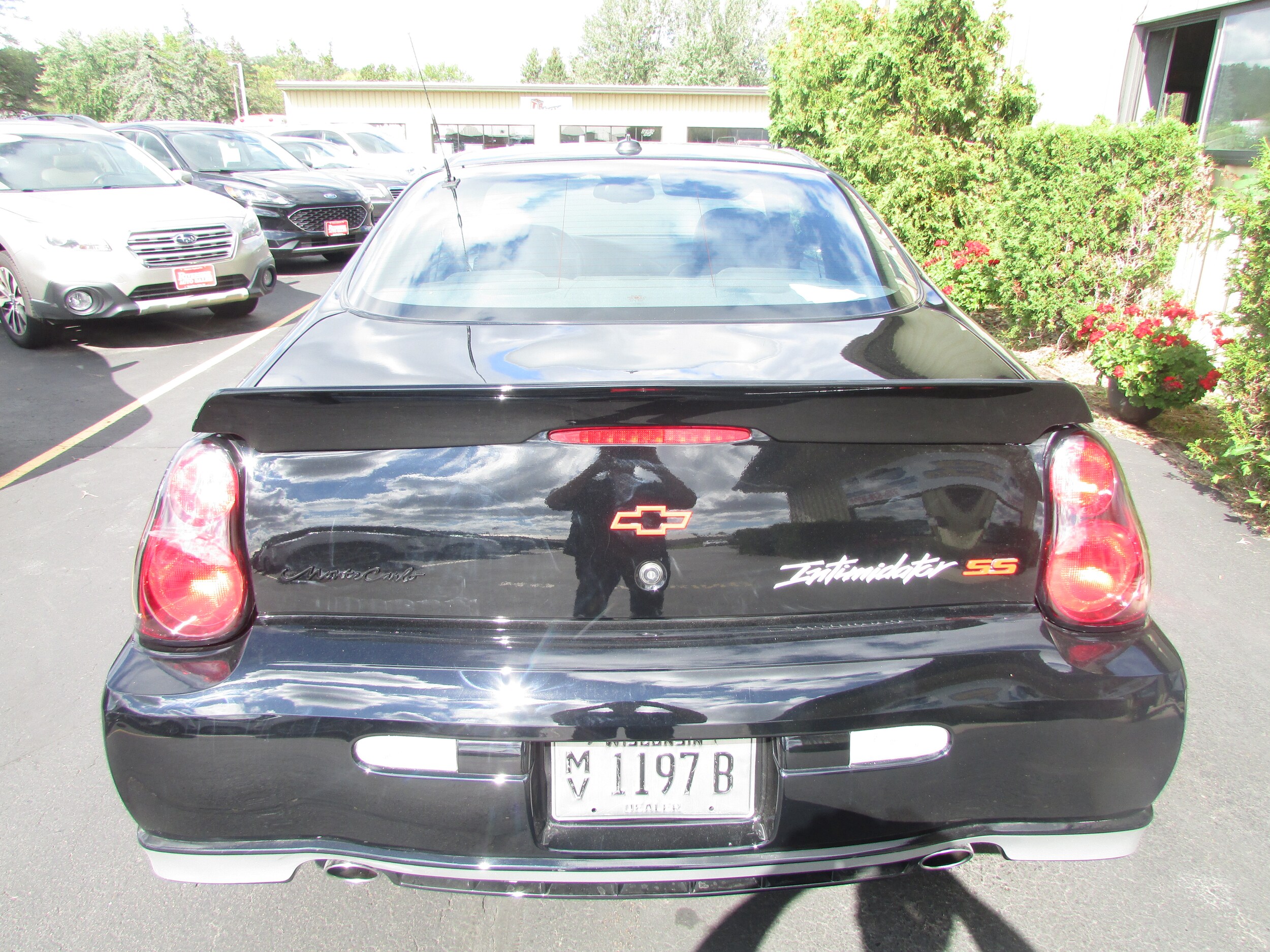 2004 Chevrolet Monte Carlo SS photo 4