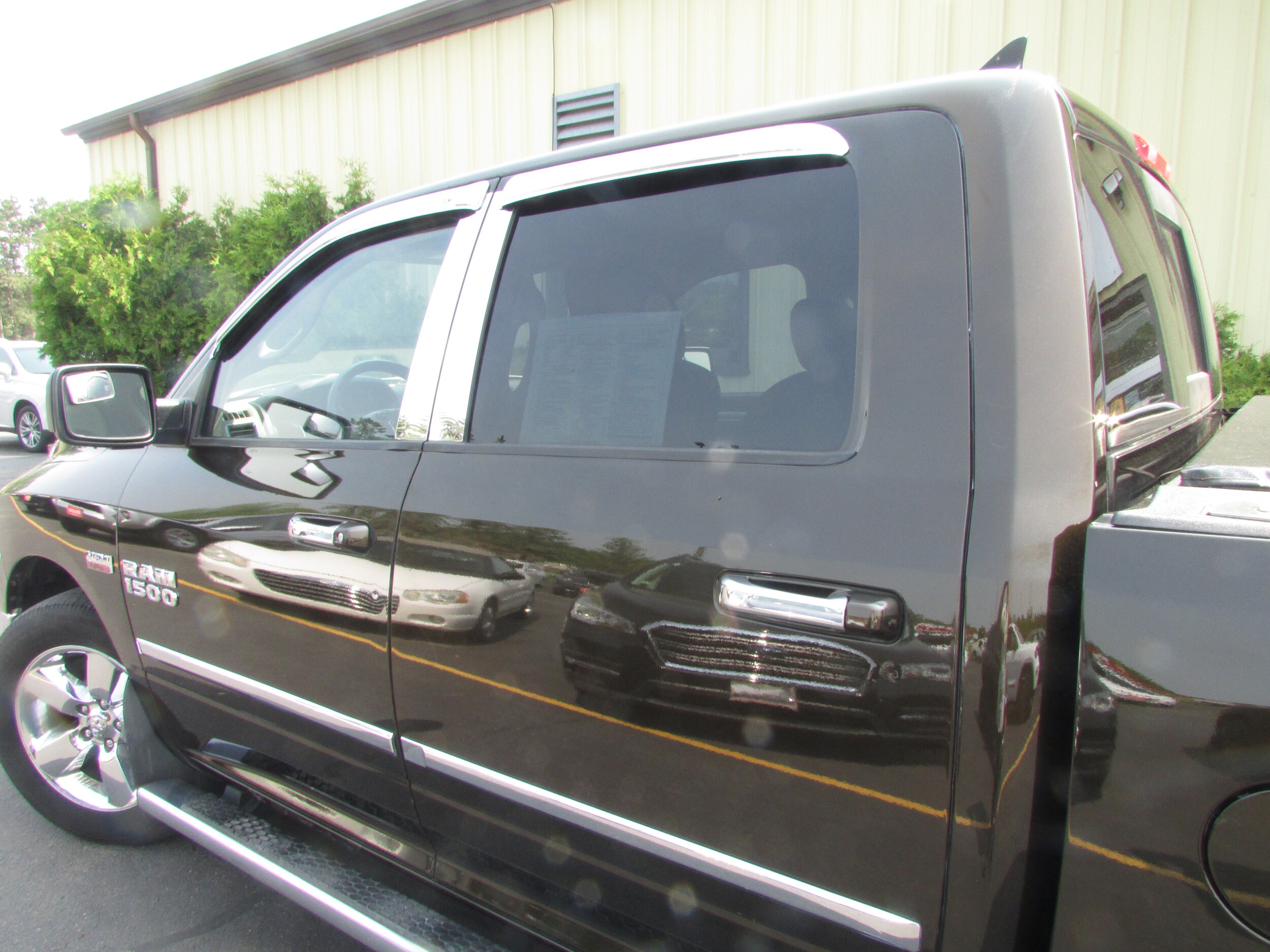 2014 Ram 1500 Outdoorsman photo 3