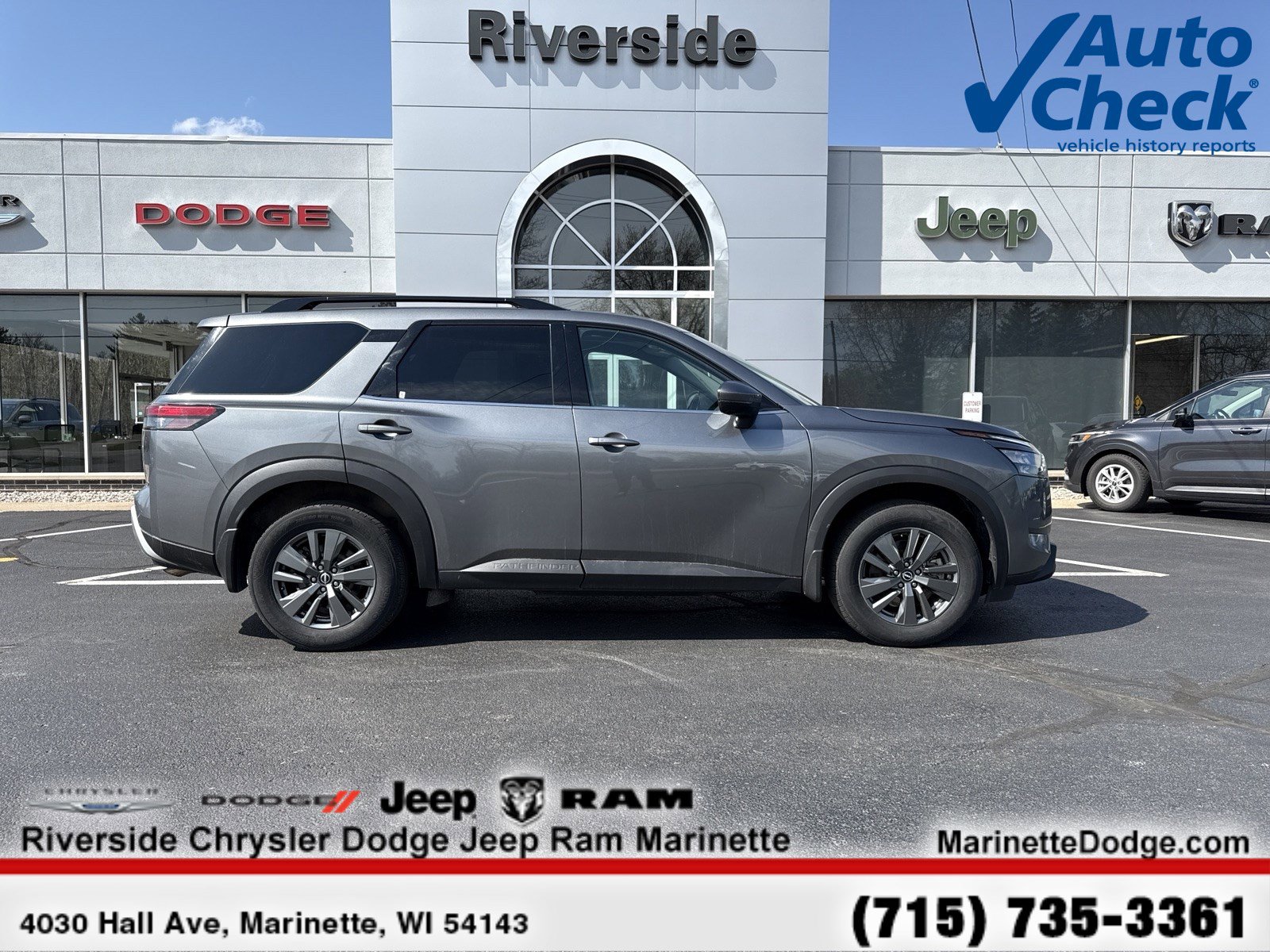 2024 Nissan Pathfinder SV 4WD's photo