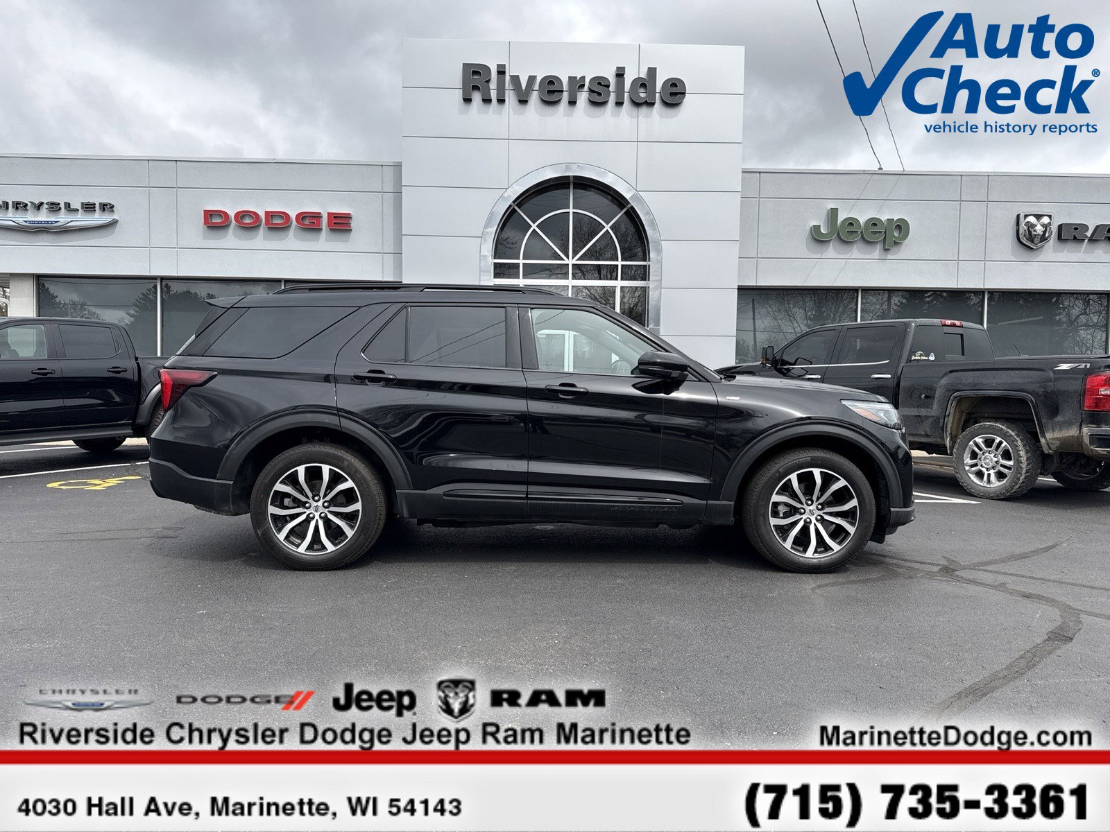 2025 Ford Explorer ST-LINE 4WD (PL535)'s photo