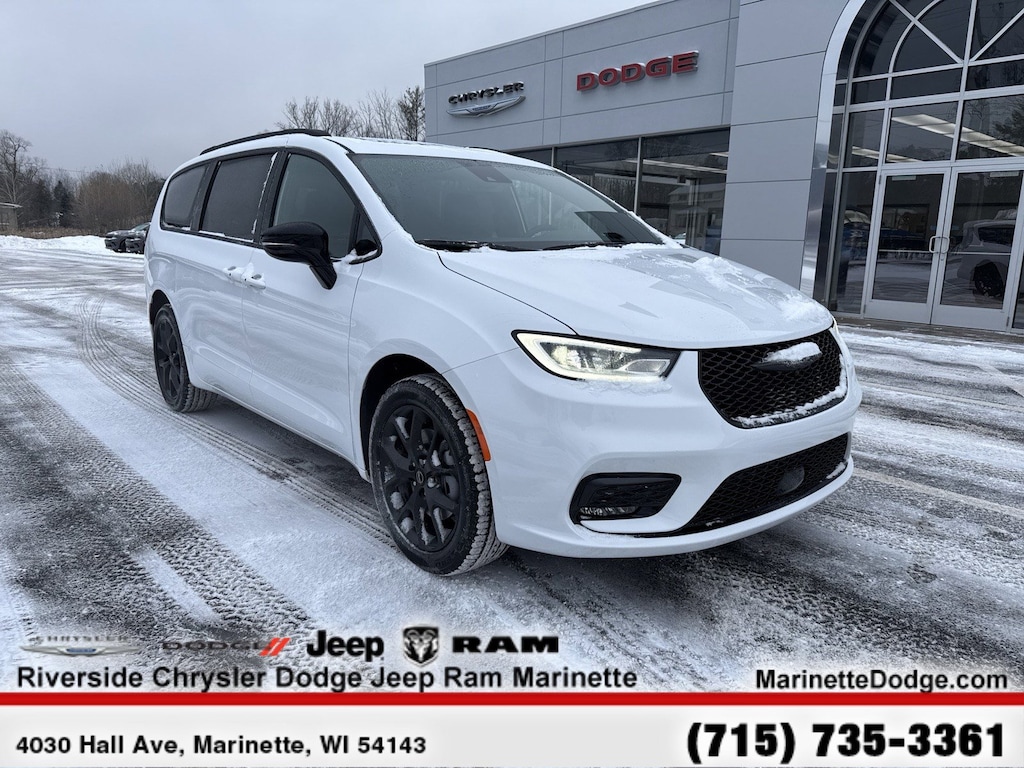 New 2026 Chrysler Pacifica Select Passenger Van