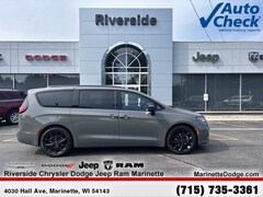 2025 Chrysler Pacifica Limited Passenger Van