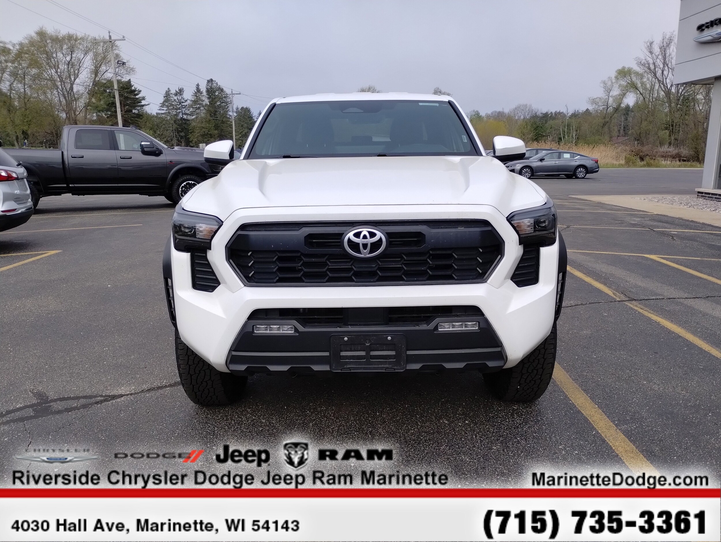 2024 Toyota Tacoma TRD Sport Double Cab photo 2