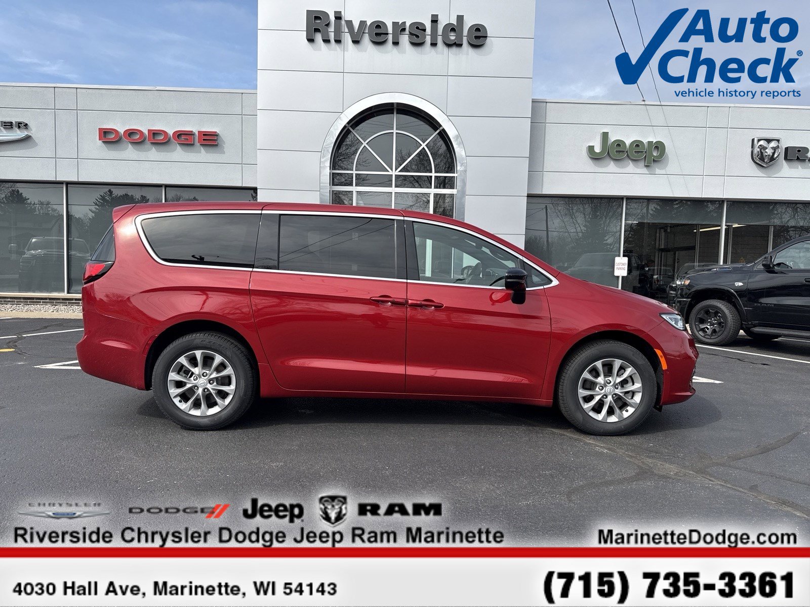 2026 Chrysler Pacifica Select AWD's photo