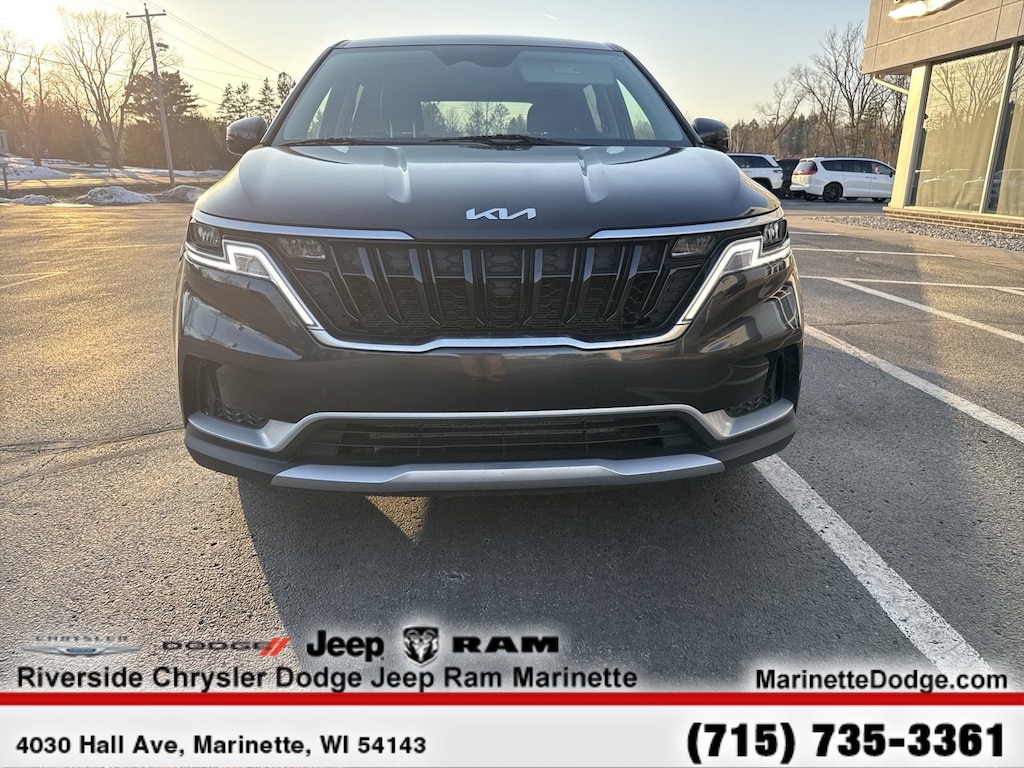 Used 2024 Kia Carnival LX LX FWD w/Seat Pkg