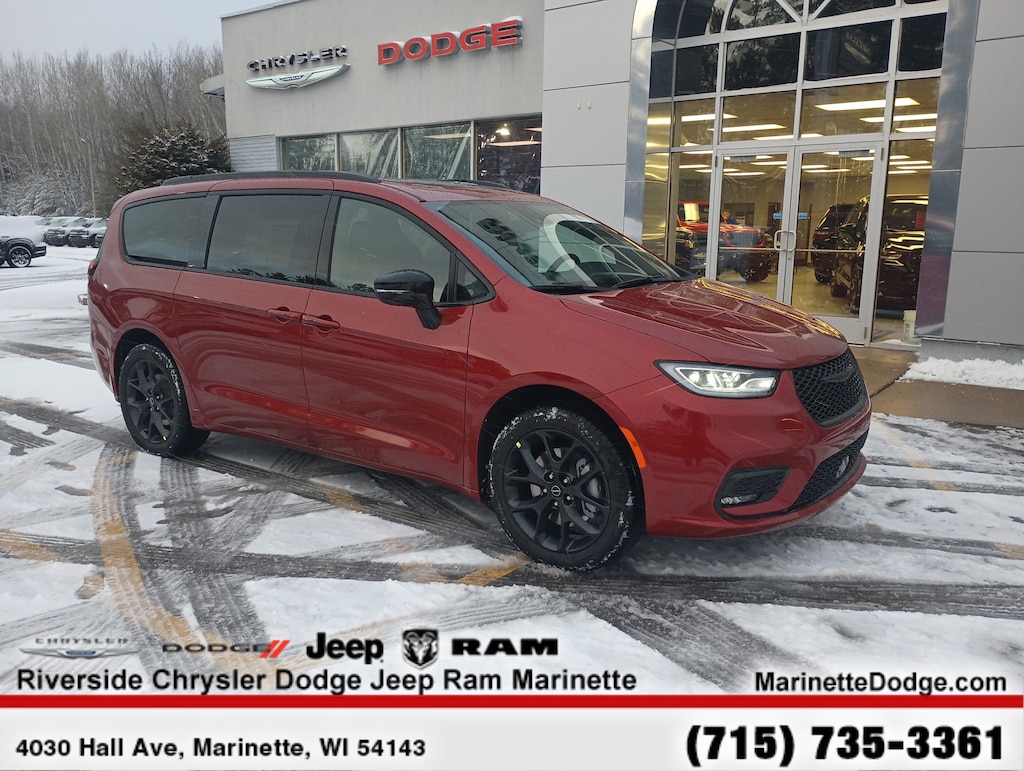 New 2026 Chrysler Pacifica Limited Passenger Van