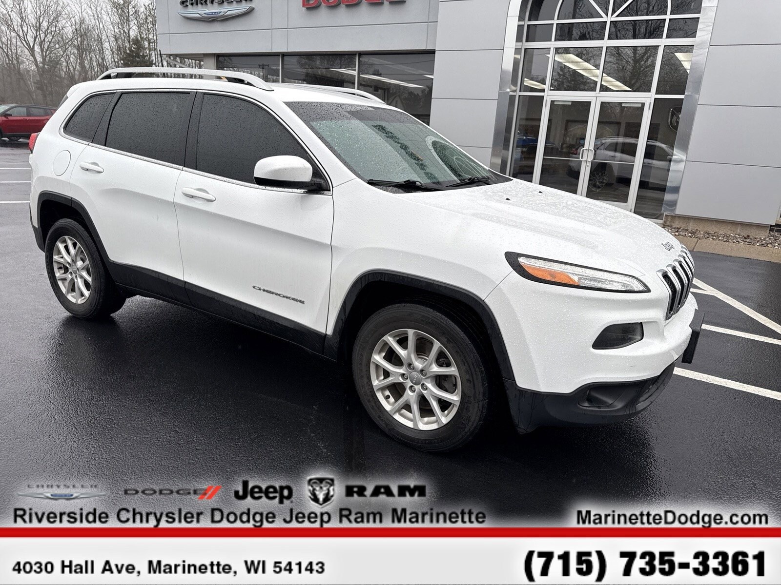 2017 Jeep Cherokee Latitude photo 2