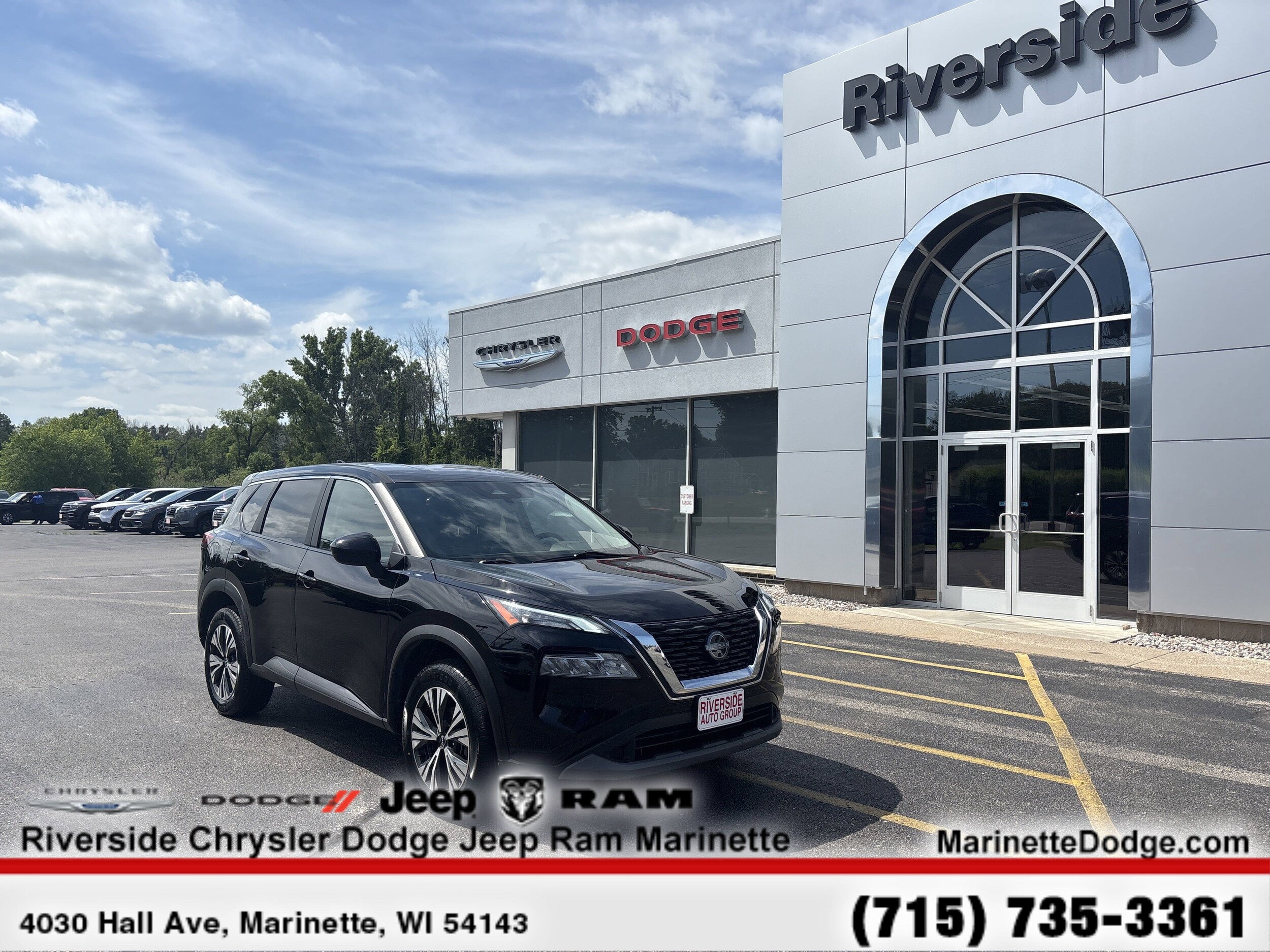 2023 Nissan Rogue SV photo 2