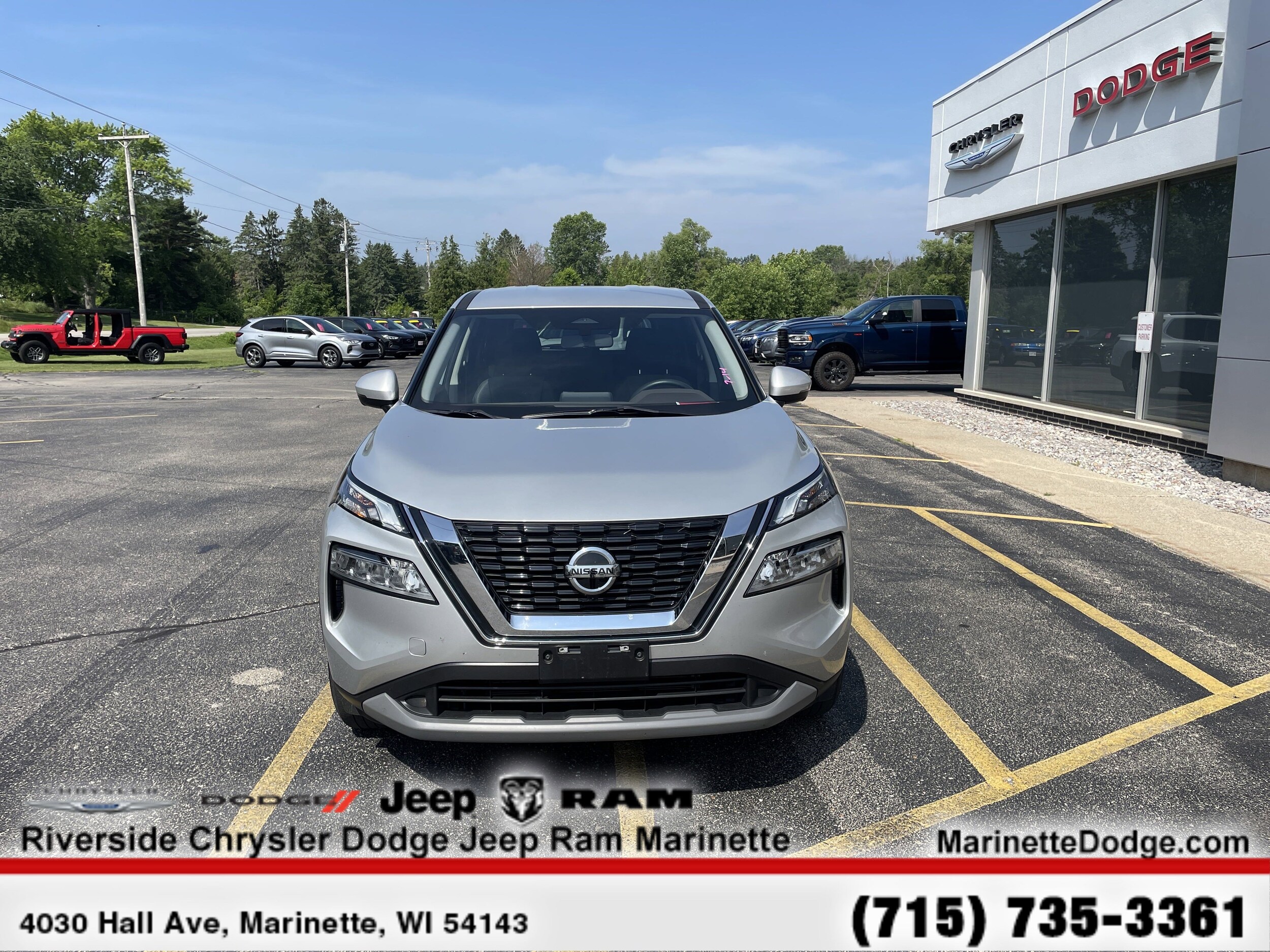 2021 Nissan Rogue SV photo 3