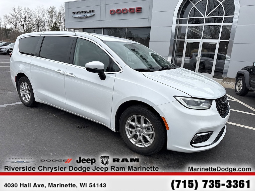 Certified 2023 Chrysler Pacifica Touring L Van Passenger Van